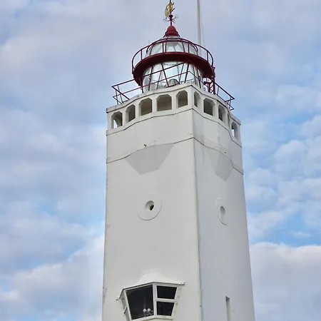 Bed & 114 Apartment *